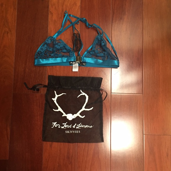 For love and lemons delicate bondage bralette - Picture 3 of 3