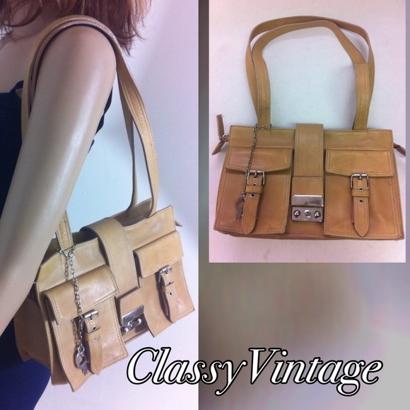 Perlina Handbags - VINTAGE hand made in Italy Perlina shoulder bag.