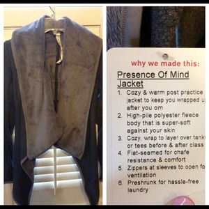 ISO presence of mind lululemon wrap