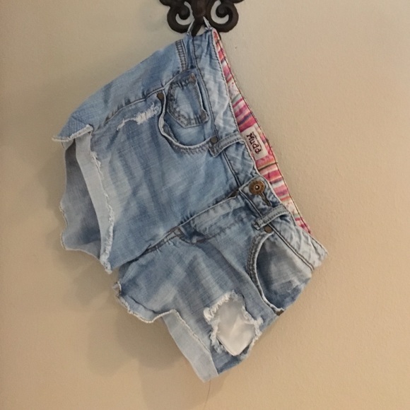Mudd Jean Shorts - Picture 1 of 4