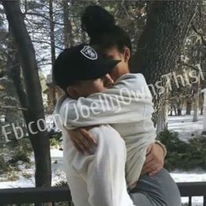 Meet your Posher, Amina