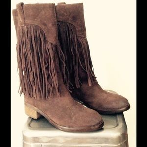 NEW! Lucky Brand suede brown boots with fringe.