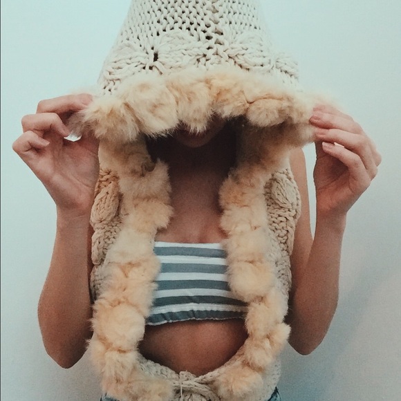 Alberto Makali sweater/ fur vest