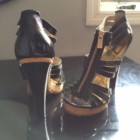 MK black cork open toe shoes