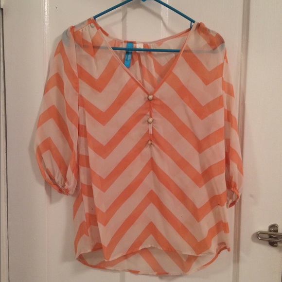 Chevron top