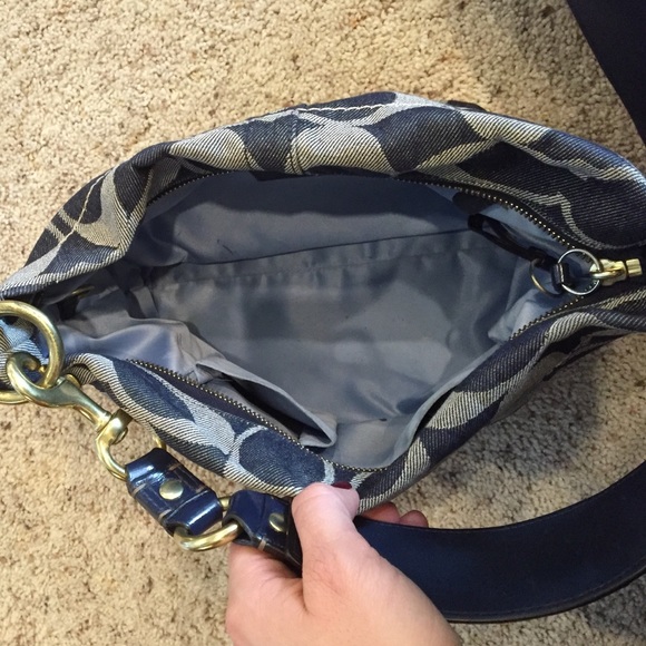 Coach handbag - Picture 2 of 3