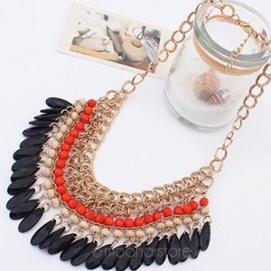 🎉NWT🎉Orange beaded statement bib necklace