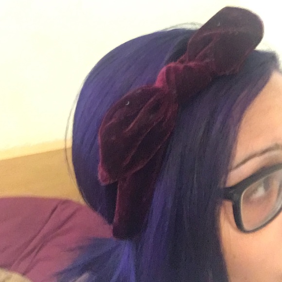 Maroon velour hair bow head wrap ?