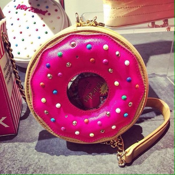 Betsey Johnson Donut crossbody/Clutch Fun Yum 🍩🍭 - Picture 3 of 4