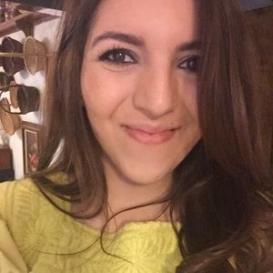 Meet your Posher, Paola