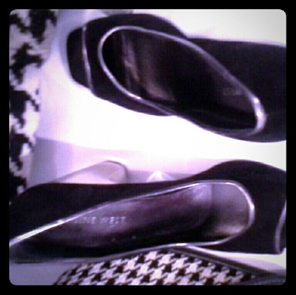 * Cute Black Heels by Nine West & Shiny Heels !