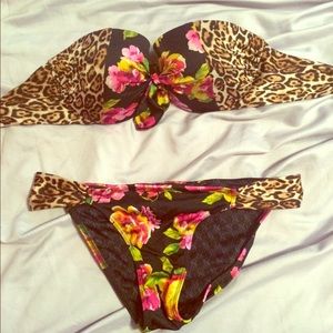 VICTORIA SECRET BATHING SUIT