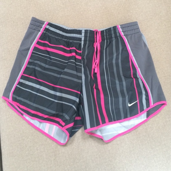 Nike workout shorts - Picture 1 of 1