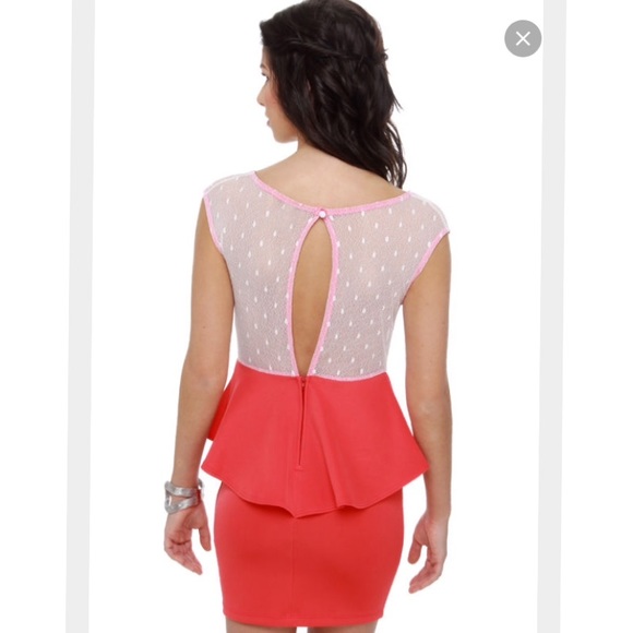 Lulus coral peplum dress - Picture 3 of 3