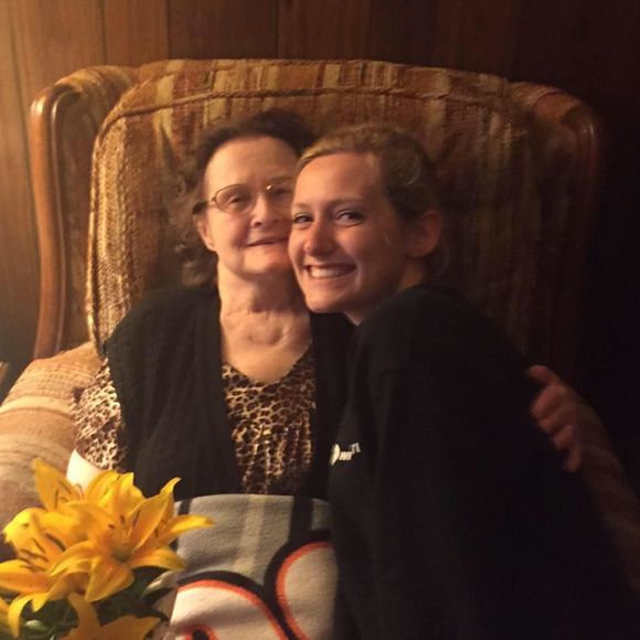 Meet your Posher, Kenzie