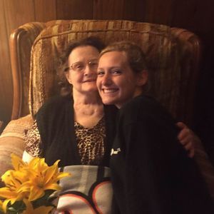 Meet your Posher, Kenzie