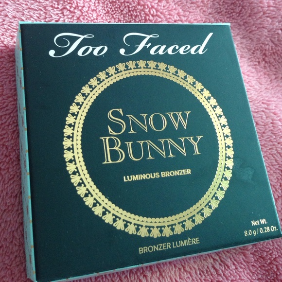 Too Faced Snow Bunny