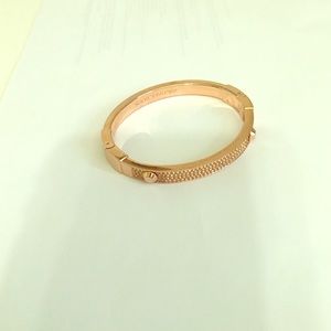 Rose Gold Michael Kors Bracelet 🚨WILL NEGOTIATE🚨