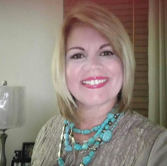 Meet your Posher, Diana - Picture 2 of 4