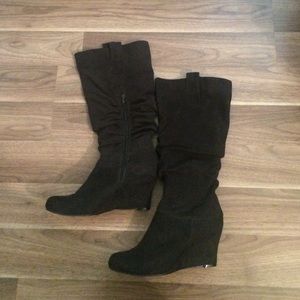Wedge boots