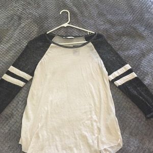 hollister baseball tee