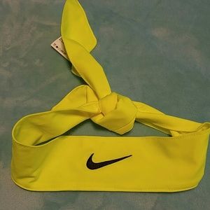 Nike headband NEW
