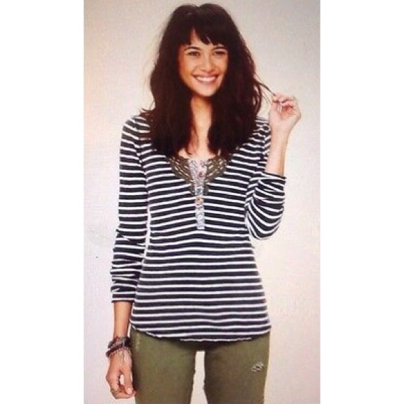 long sleeve crochet neck tee > free people