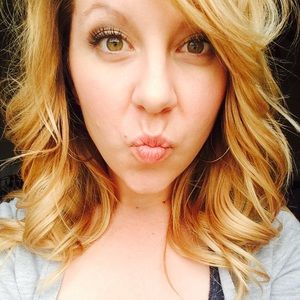 Meet your Posher, Kelsey