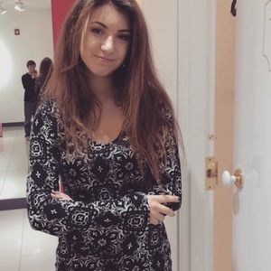 Meet your Posher, Danielle