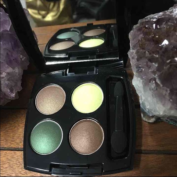 AVON eyeshadow pallet