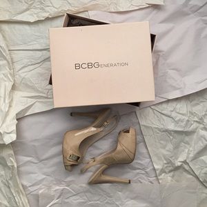 BCBG BG Raye Mojave Heels 6.5M