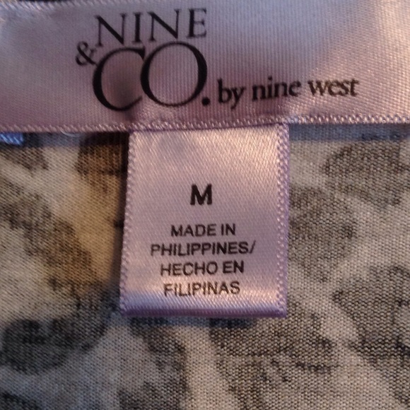 Nine & co. Top - Picture 2 of 3