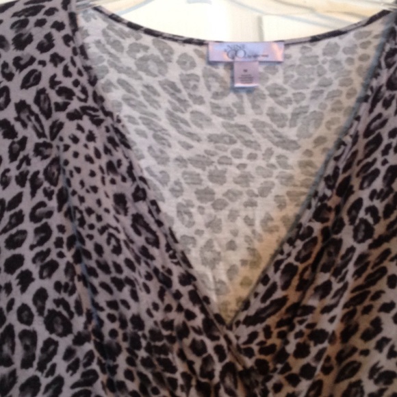 Nine & co. Top - Picture 3 of 3