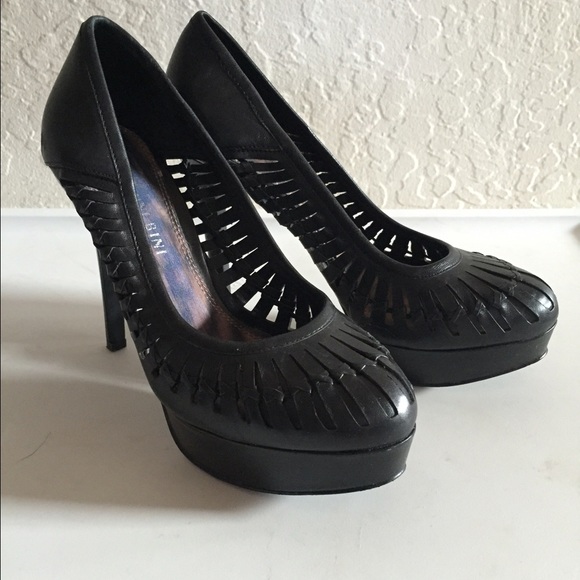 Gianni Bini cutout heels