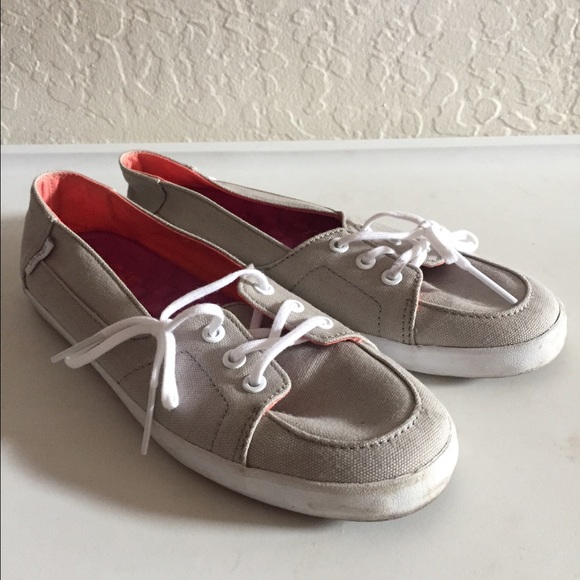 Vans flats
