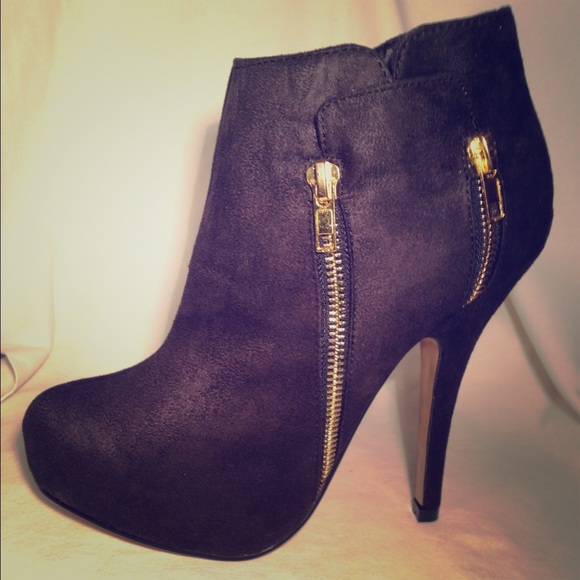 ⚡️High Heel Booties✨