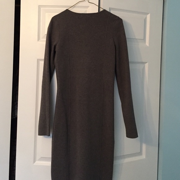 Dress - Picture 4 of 4