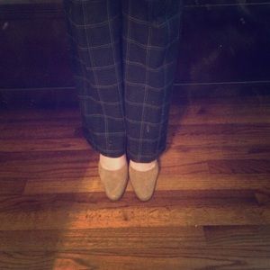 EUC Enzo Angiolini taupe heels!!!!