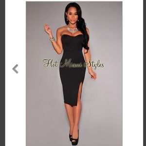 A Tiffany blue midi strapless dress