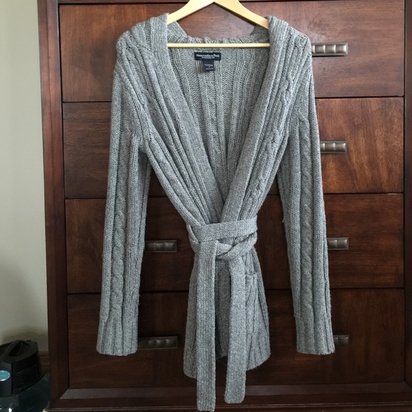 Abercrombie & Fitch grey wrap sweater