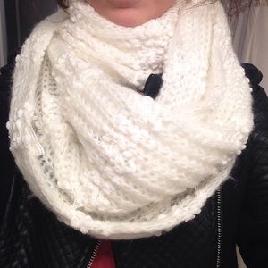 Snow White Knit Scarf