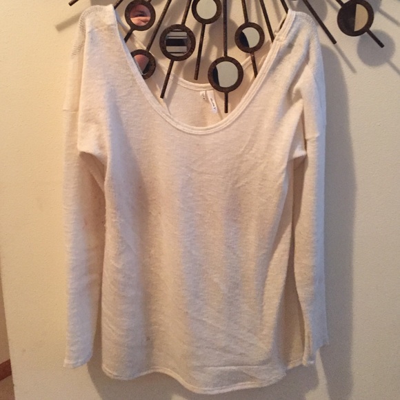 Super cute studio Y sweater got at Maurices ❤️❤️ - Picture 2 of 4