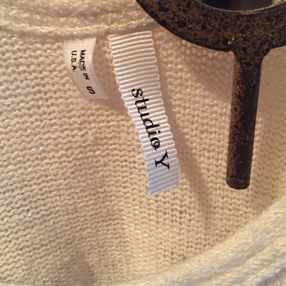 Super cute studio Y sweater got at Maurices ❤️❤️ - Picture 3 of 4