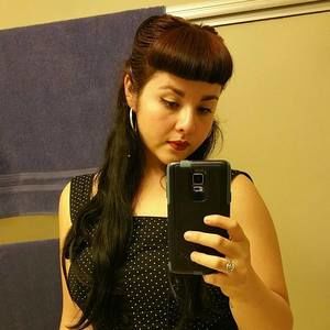 Meet your Posher, Corina