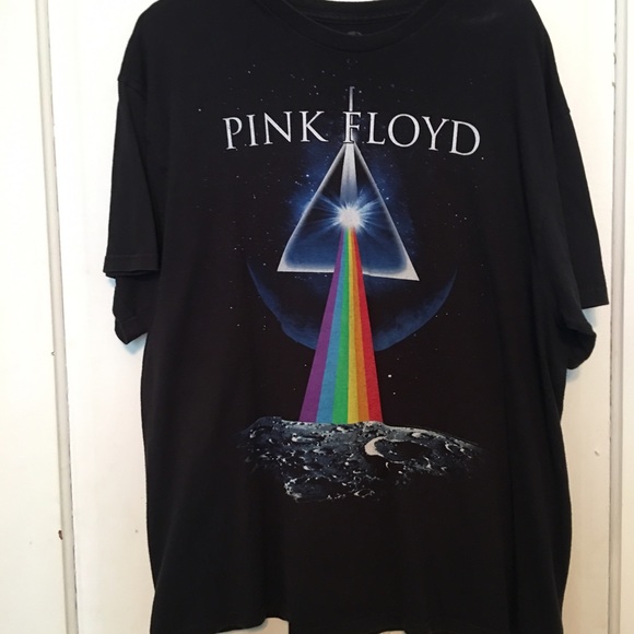 Pink Floyd shirt
