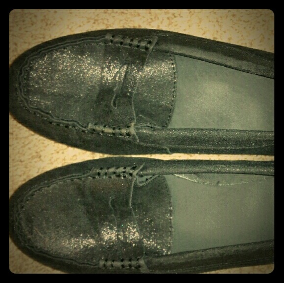 Black shimmer flats