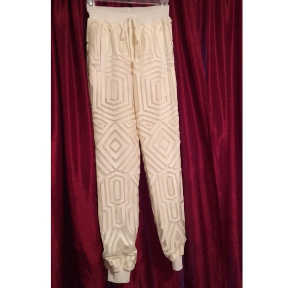 ALEXIS white joggers