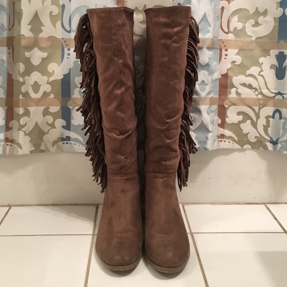 Faux suede fringe boots