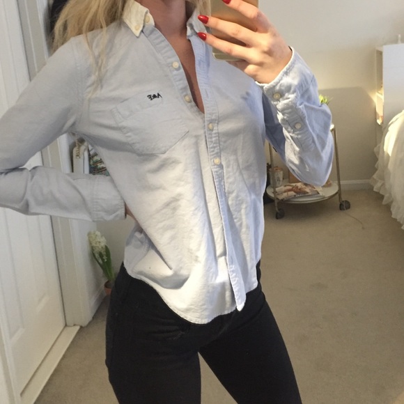 A&F BUTTON DOWN