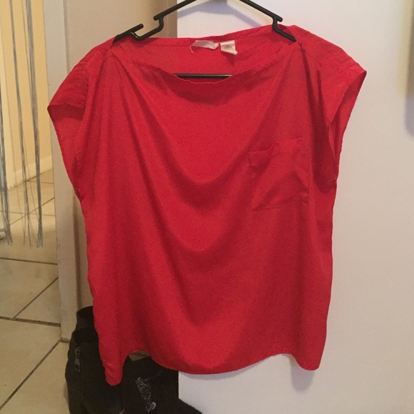 Vintage red blouse with pocket